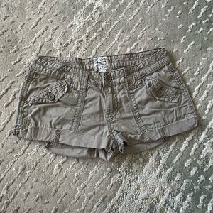 Aeropostale Women's Cargo Shorts in Tan